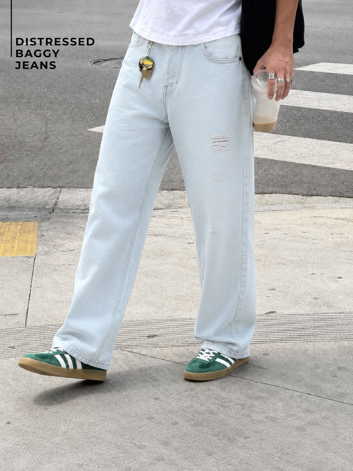 Distressed Baggy Fit Jeans